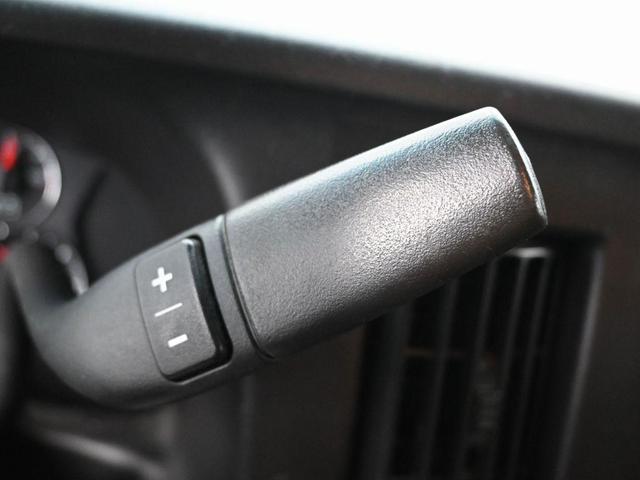 Photo of 2023 Summit White GMC Savana 2500