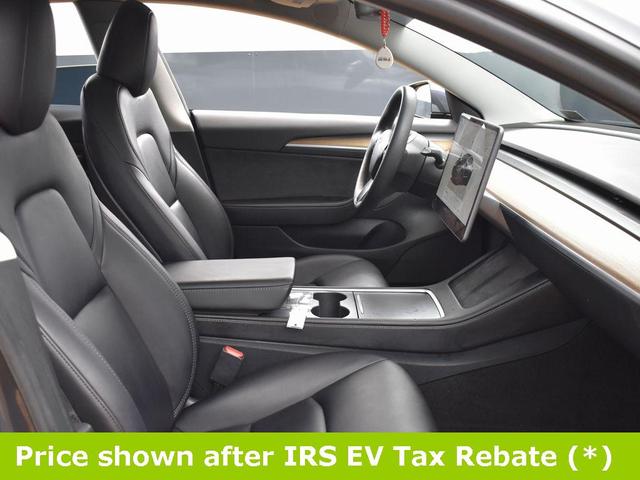 Photo of 2023 Gray Tesla Model 3
