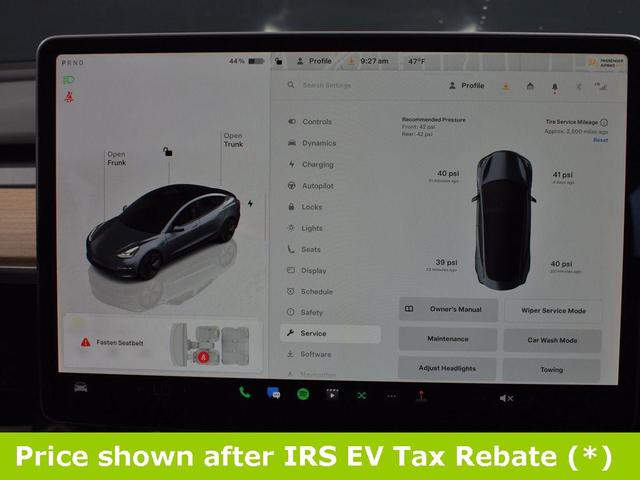 Photo of 2023 Gray Tesla Model 3
