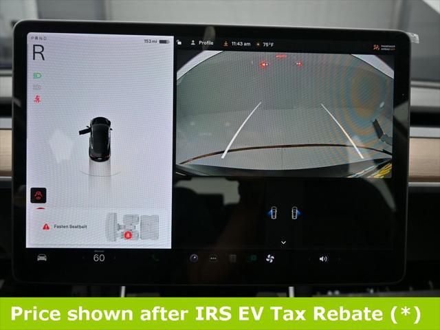 Photo of 2019 Solid Black Tesla Model 3
