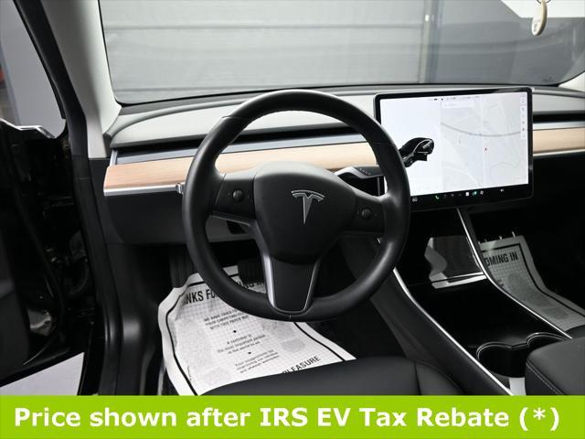 Photo of 2019 Solid Black Tesla Model 3