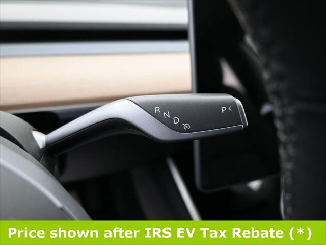 Photo of 2019 Solid Black Tesla Model 3