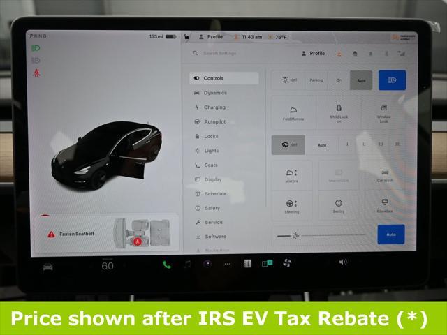 Photo of 2019 Solid Black Tesla Model 3