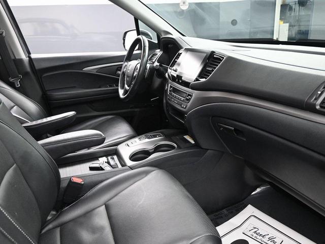 Photo of 2022 Sonic Gray Pearl Honda Ridgeline