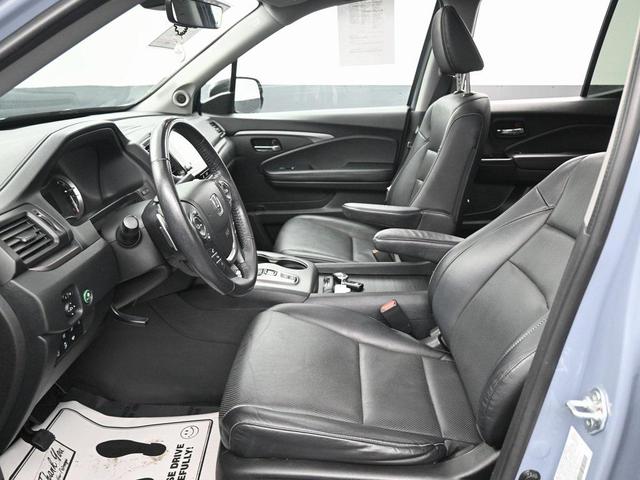 Photo of 2022 Sonic Gray Pearl Honda Ridgeline