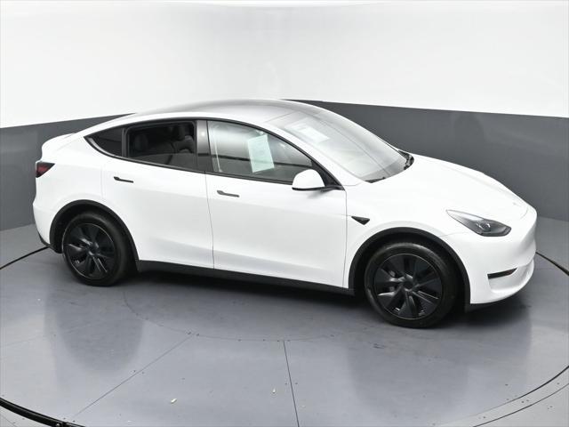 Photo of 2024 Pearl White Multi-Coat Tesla Model Y