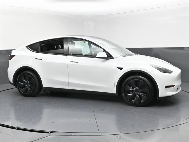 Photo of 2024 Pearl White Multi-Coat Tesla Model Y