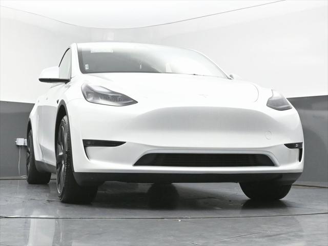 Photo of 2024 Pearl White Multi-Coat Tesla Model Y