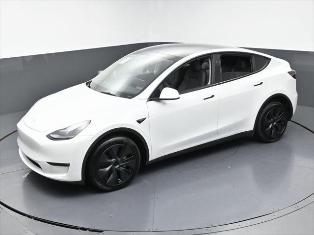 Photo of 2024 Pearl White Multi-Coat Tesla Model Y