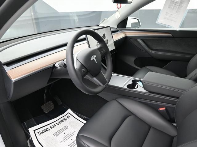 Photo of 2024 Pearl White Multi-Coat Tesla Model Y