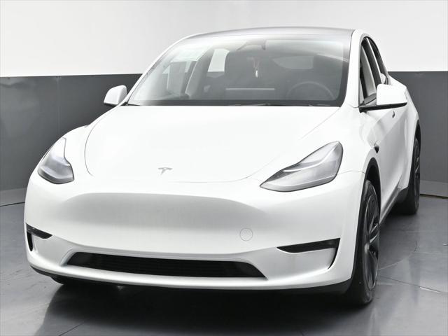 Photo of 2024 Pearl White Multi-Coat Tesla Model Y