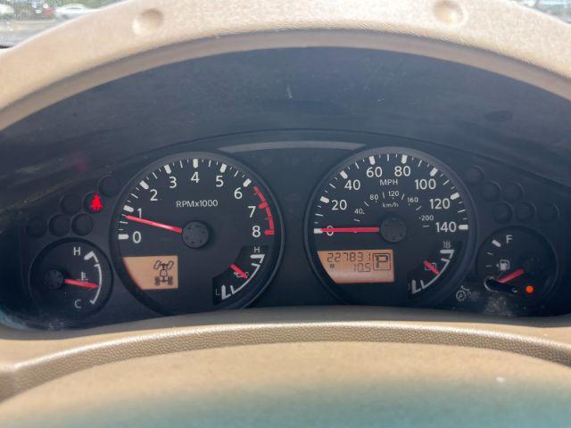 Photo of 2015 Glacier White Nissan Frontier