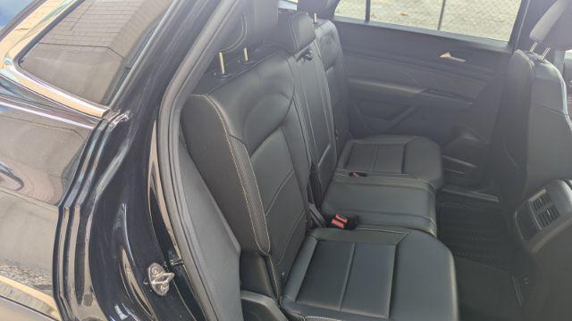 Photo of 2022 Deep Black Pearl Volkswagen Atlas Cross Sport