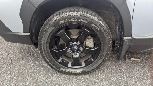Photo of 2022 Ice Silver Metallic Subaru Forester