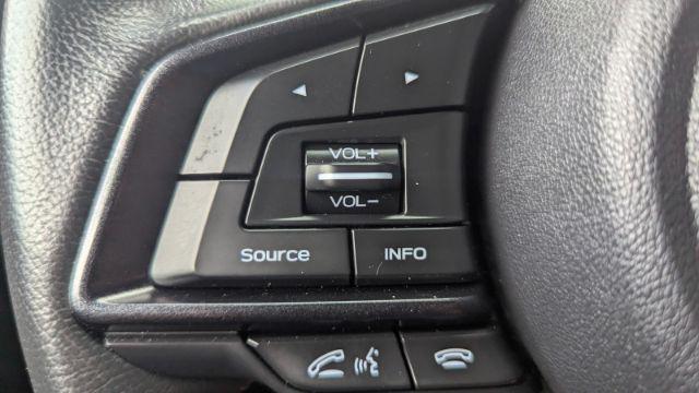 Photo of 2022 Ice Silver Metallic Subaru Forester