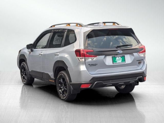 Photo of 2022 Ice Silver Metallic Subaru Forester