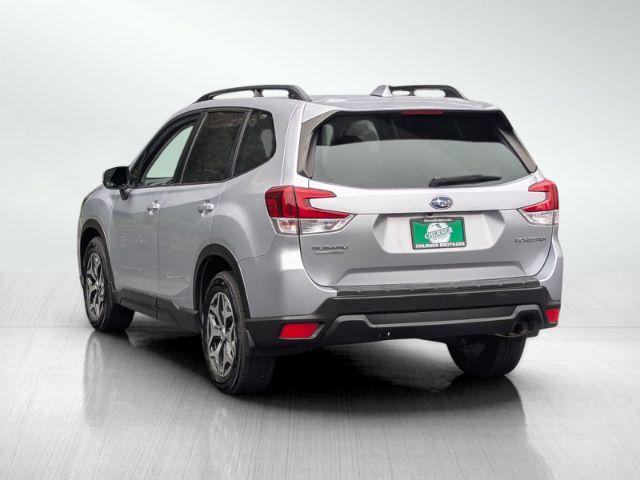 Photo of 2019 Ice Silver Metallic Subaru Forester