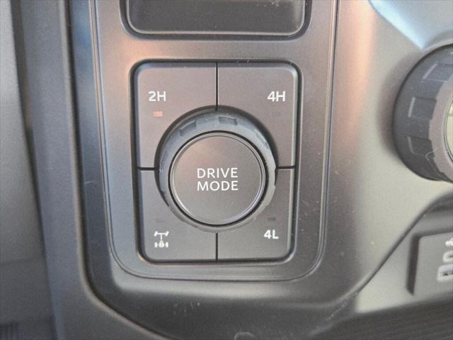 Photo of 2025 Oxford White Ford F-350