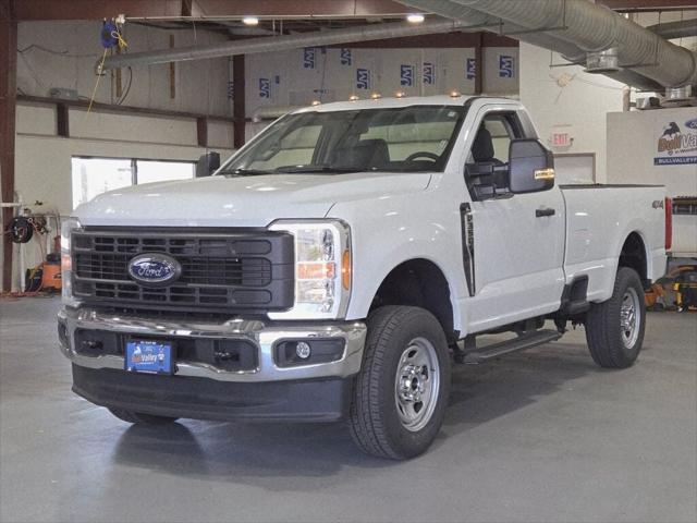 Photo of 2025 Oxford White Ford F-350