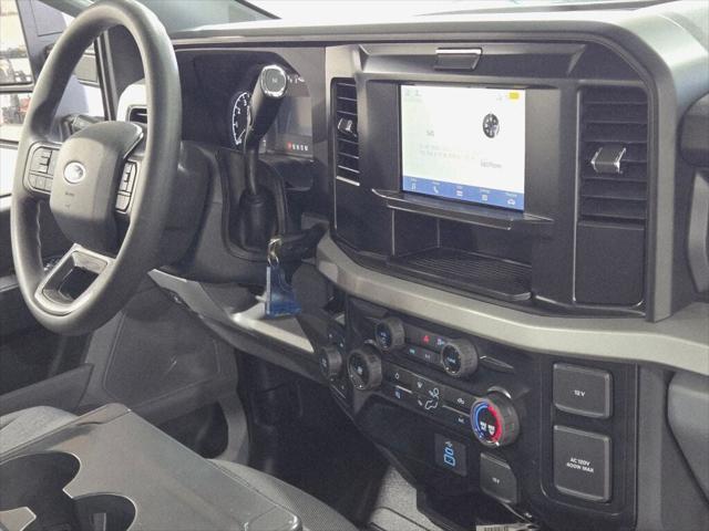 Photo of 2025 Oxford White Ford F-350