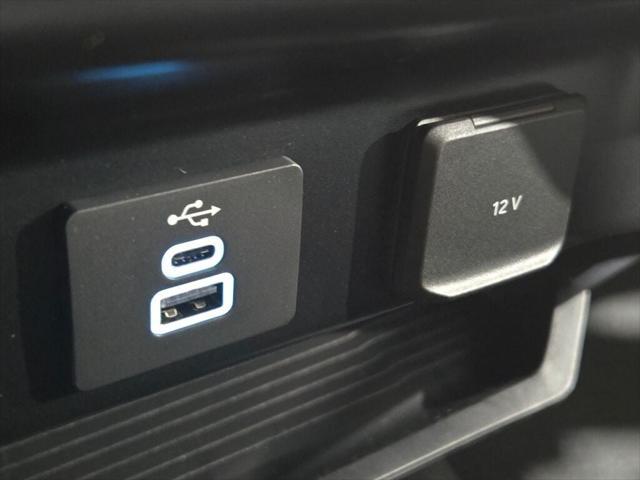 Photo of 2025 Carbonized Gray Metallic Ford F-250