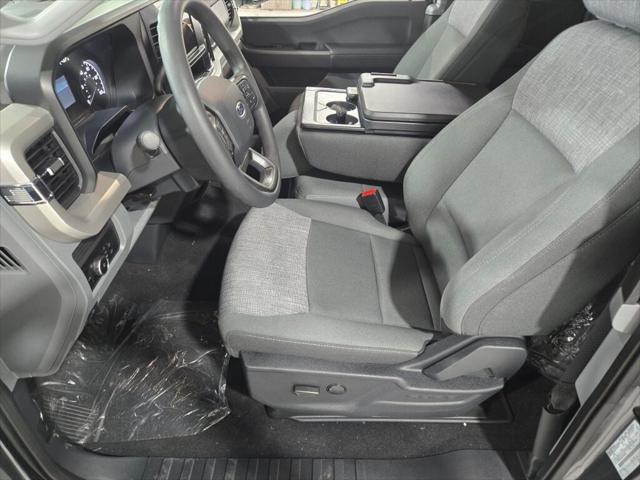 Photo of 2025 Carbonized Gray Metallic Ford F-250