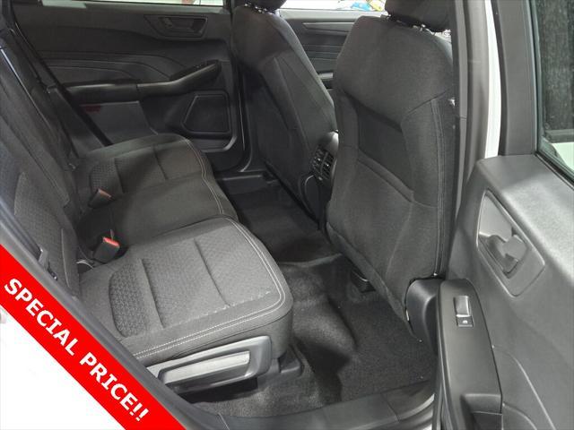 Photo of 2025 Oxford White Ford Escape