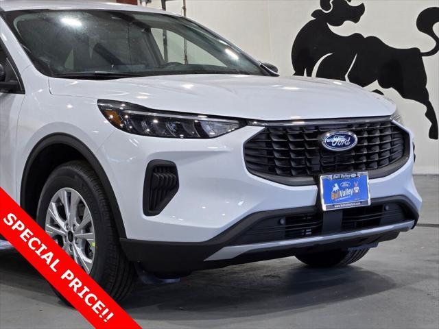 Photo of 2025 Oxford White Ford Escape