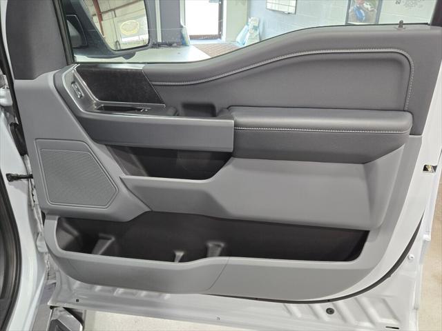 Photo of 2022 Space White Metallic Ford F-150