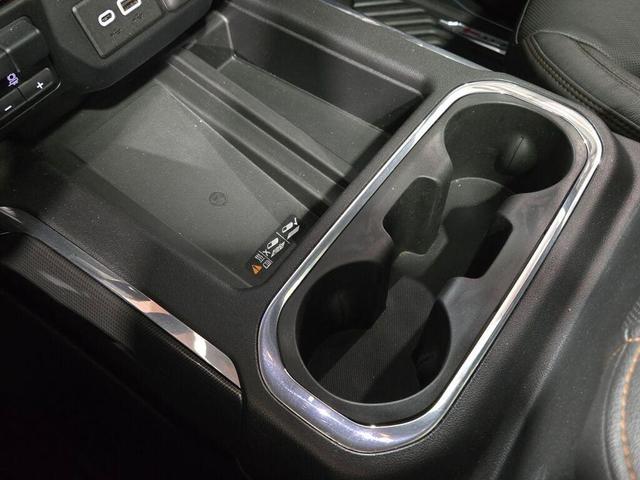 Photo of 2020 Onyx Black GMC Sierra 1500