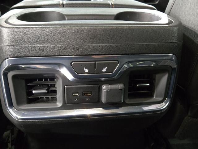 Photo of 2020 Onyx Black GMC Sierra 1500