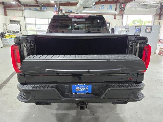 Photo of 2020 Onyx Black GMC Sierra 1500