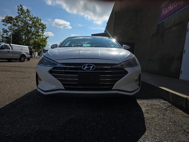 Photo of 2019 Quartz White Pearl Hyundai ELANTRA