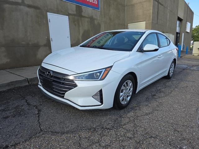 Photo of 2019 Quartz White Pearl Hyundai ELANTRA