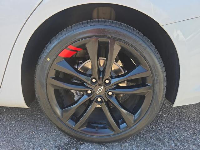 Photo of 2020 Summit White Chevrolet Malibu