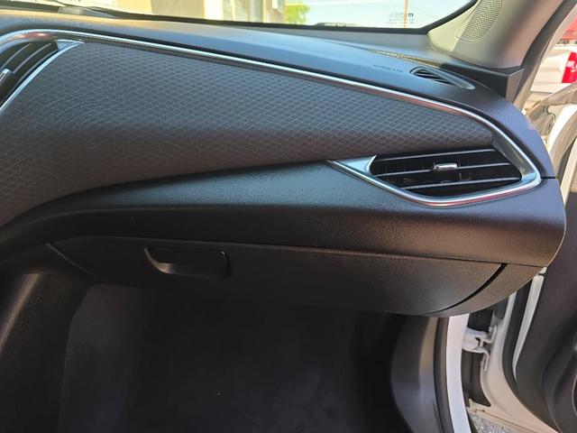 Photo of 2020 Summit White Chevrolet Malibu