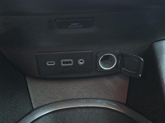 Photo of 2020 Summit White Chevrolet Malibu