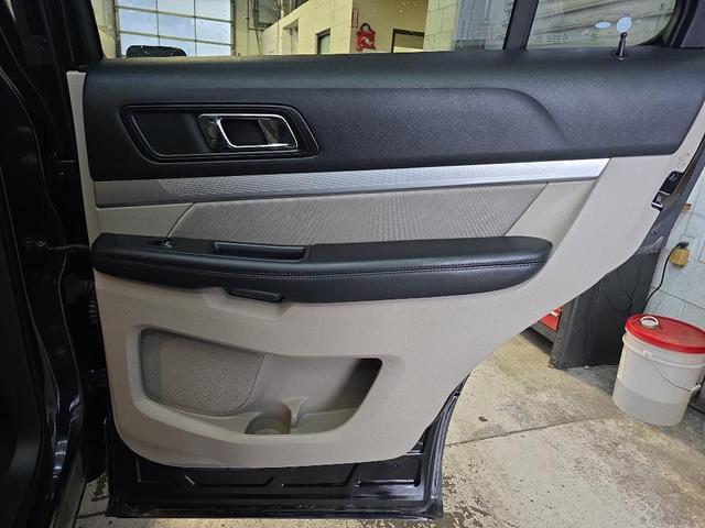 Photo of 2019 Agate Black Metallic Ford Explorer