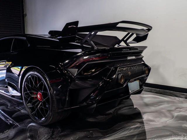 Photo of 2022  Lamborghini Huracan STO