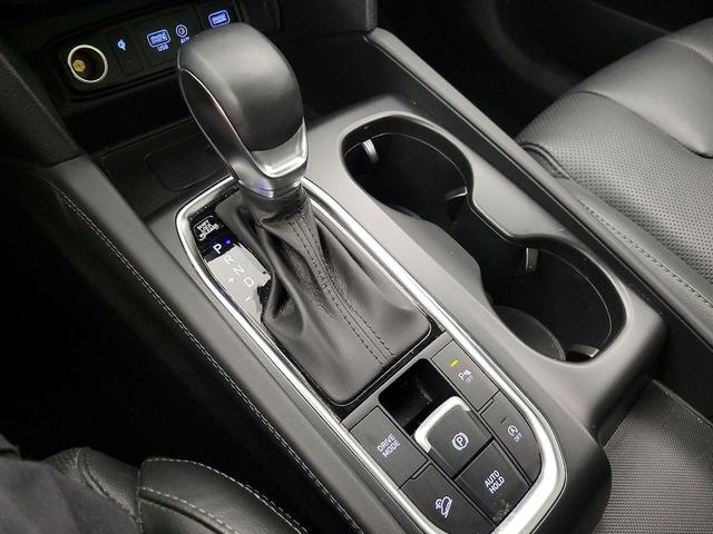 Photo of 2020 Gray Hyundai SANTA FE