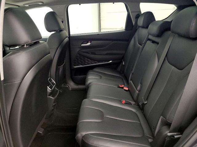 Photo of 2020 Gray Hyundai SANTA FE