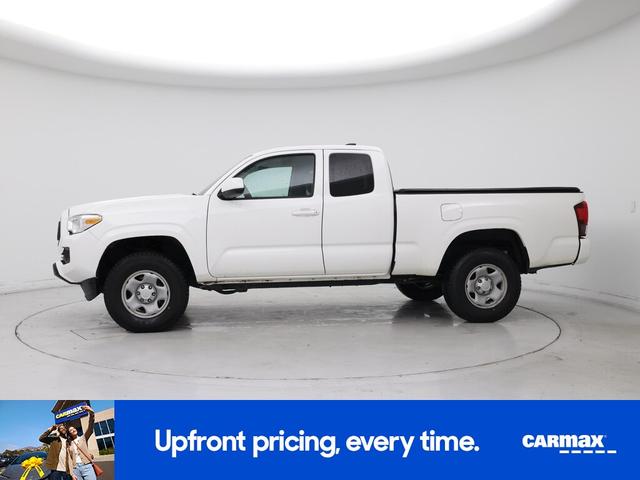 Photo of 2022 White Toyota Tacoma
