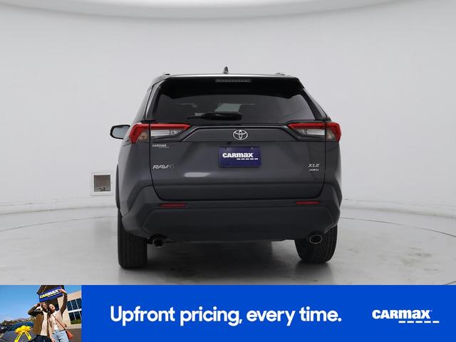Photo of 2021 Gray Toyota RAV4