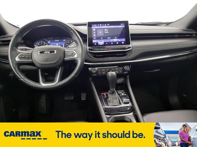 Photo of 2022 Blue Jeep Compass