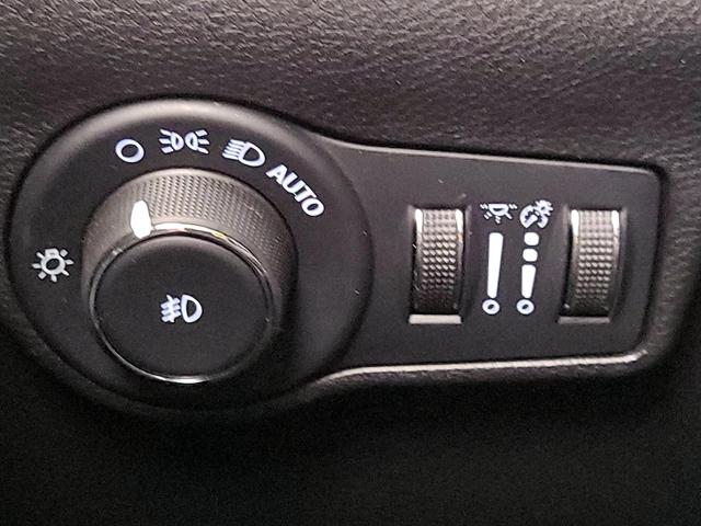 Photo of 2022 Blue Jeep Compass