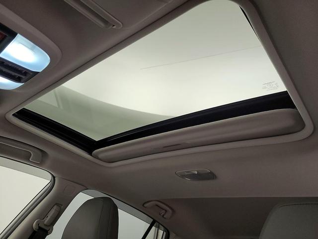 Photo of 2021 White Subaru Crosstrek