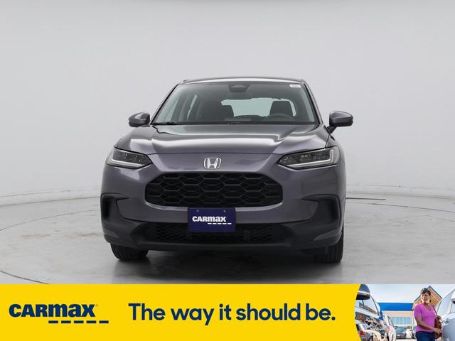 Photo of 2023 White Honda HR-V
