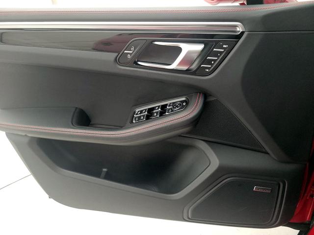Photo of 2024 Red Porsche Macan