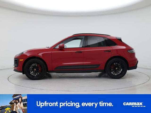 Photo of 2024 Red Porsche Macan