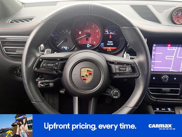 Photo of 2024 Red Porsche Macan